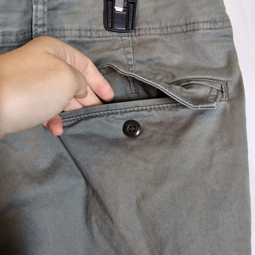 GAP Flex Cargo Shorts Flat Front Pockets Casual Vintage Wash Green 36* (*Tag 34)